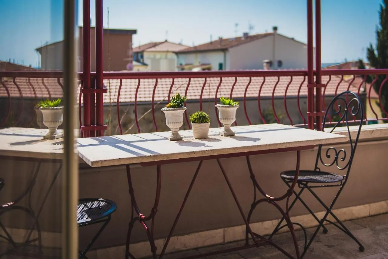 Corso Emanuele Apartments San Vincenzo İtalya